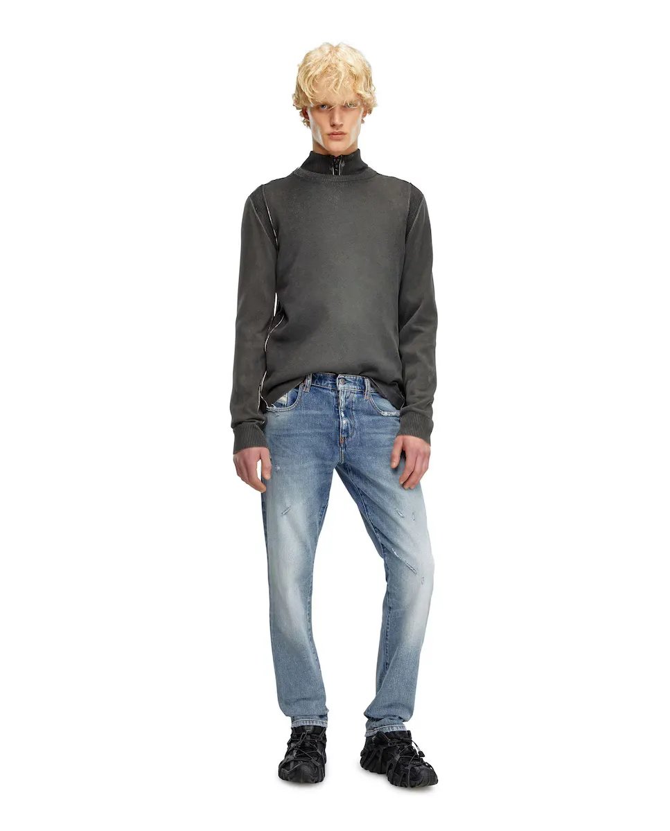 Мужские джинсы DIESEL облегающего кроя со шлевками для ремня, темно-синий
Мужские джинсы DIESEL облегающего кроя со шлевками для ремня, темно-синий