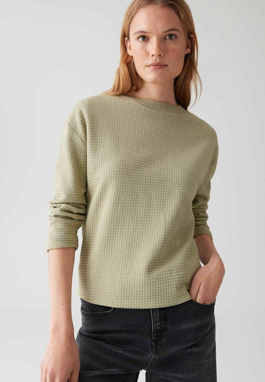 Джемпер OPUS REGULAR FIT 3/4 SLEEVE TWO TONE, Soft Matcha/Light Green
Джемпер OPUS REGULAR FIT 3/4 SLEEVE TWO TONE, Soft Matcha/Light Green