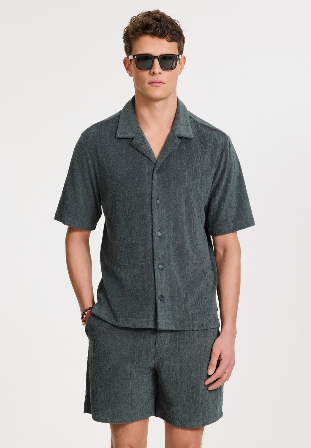 Рубашка TED GEO SUN Shiwi, зеленый
Рубашка TED GEO SUN Shiwi, зеленый