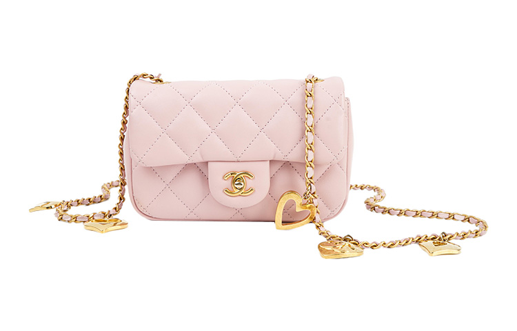 CHANEL Барсетка из ягненка 
CHANEL Барсетка из ягненка