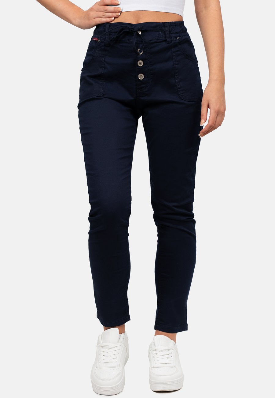 Брюки Cipo & Baxx WD508, Navy/Dark Blue
Брюки Cipo & Baxx WD508, Navy/Dark Blue