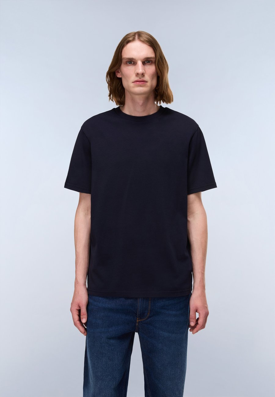 Футболка Napapijri NEDLES, Blu Marine/Dark Blue, Синий, Футболка Napapijri NEDLES, Blu Marine/Dark Blue
Футболка Napapijri NEDLES, Blu Marine/Dark Blue, Синий, Футболка Napapijri NEDLES, Blu Marine/Dark Blue