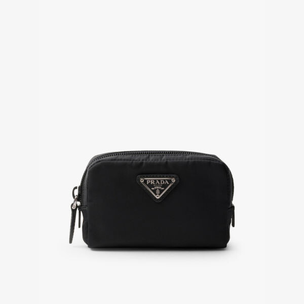 Мешочек из переработанного полиамида Re-Nylon Prada, черный
Мешочек из переработанного полиамида Re-Nylon Prada, черный