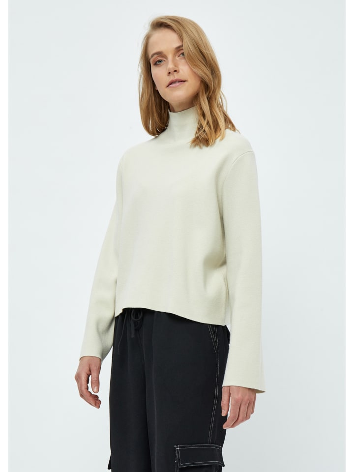 Свитер цвета светлой березы minus
Свитер цвета светлой березы minus