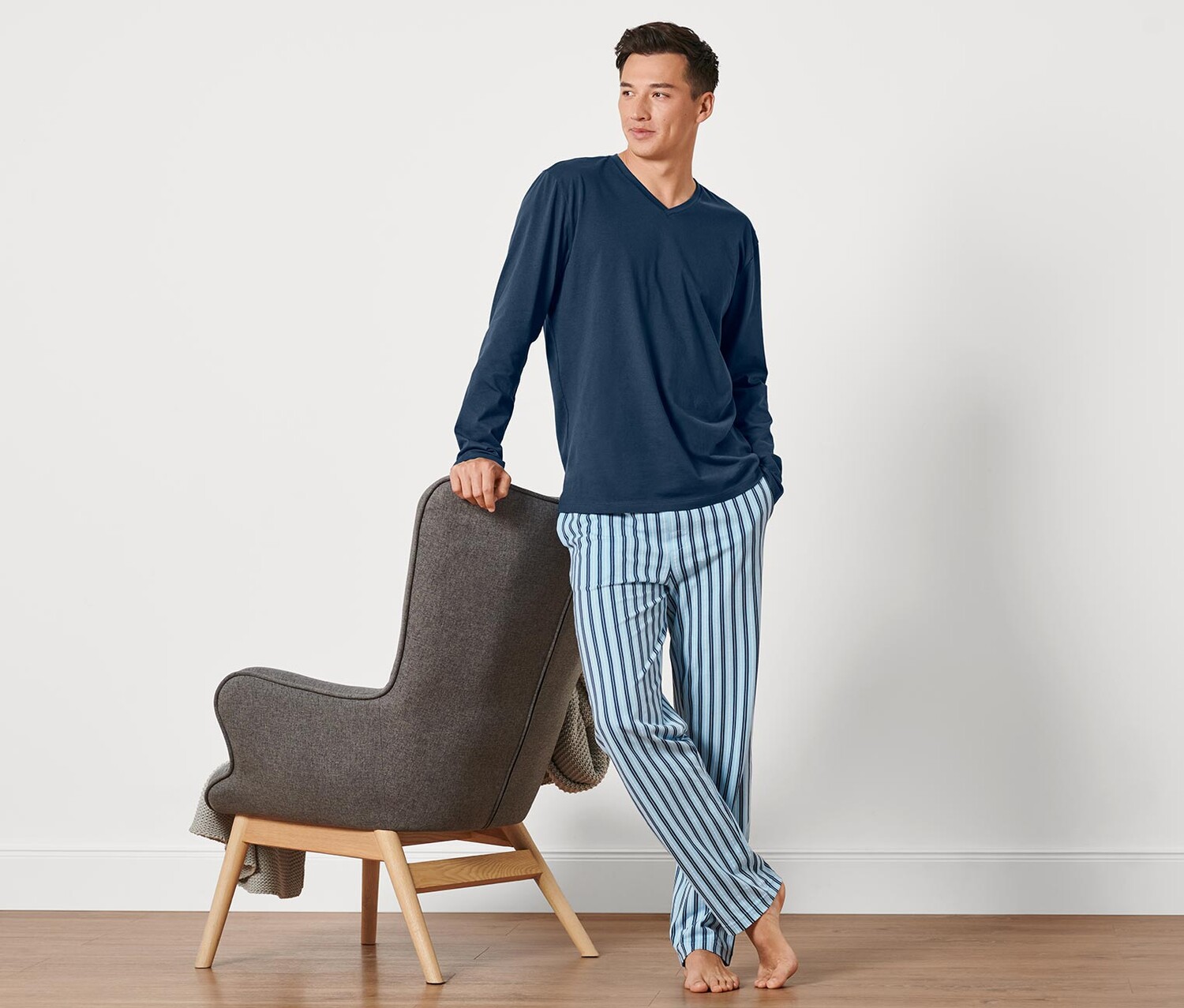 Пижама Tchibo, топ темно-синий
Пижама Tchibo, топ темно-синий