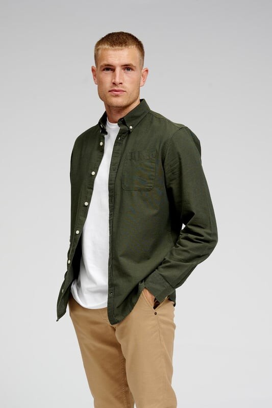 Оригинальная оксфордская рубашка в исполнении «Лесная ночь» Teeshoppen, зеленый
Оригинальная оксфордская рубашка в исполнении «Лесная ночь» Teeshoppen, зеленый