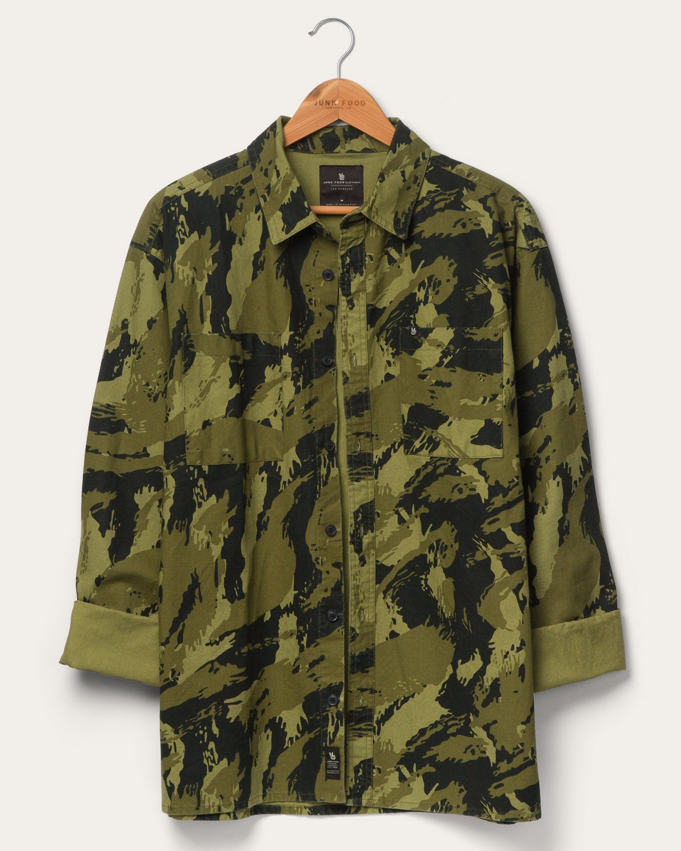 Рубашка камуфляжная Tame Oversize с двумя карманами и длинными рукавами Junk Food Clothing, цвет ivy green
Рубашка камуфляжная Tame Oversize с двумя карманами и длинными рукавами Junk Food Clothing, цвет ivy green