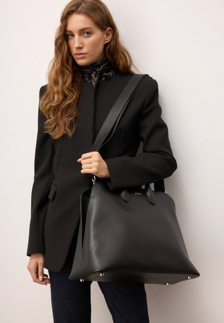 Сумка Kazar TORANE, Black
Сумка Kazar TORANE, Black