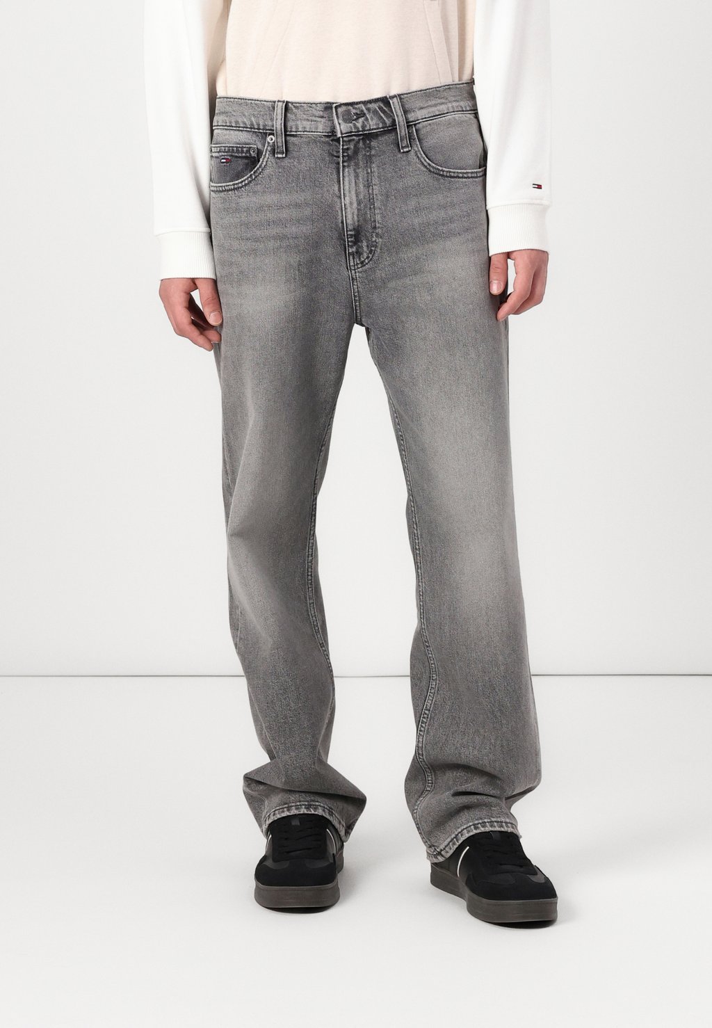 Джинсы прямого кроя OTIS REGULAR Tommy Jeans, серый
Джинсы прямого кроя OTIS REGULAR Tommy Jeans, серый