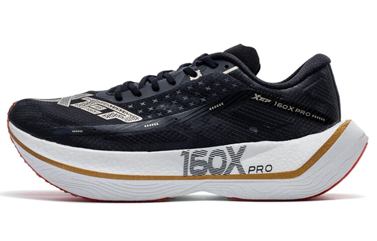 Кроссовки для бега 160X 1.0 Pro мужские низкие черные Xtep
Кроссовки для бега 160X 1.0 Pro мужские низкие черные Xtep