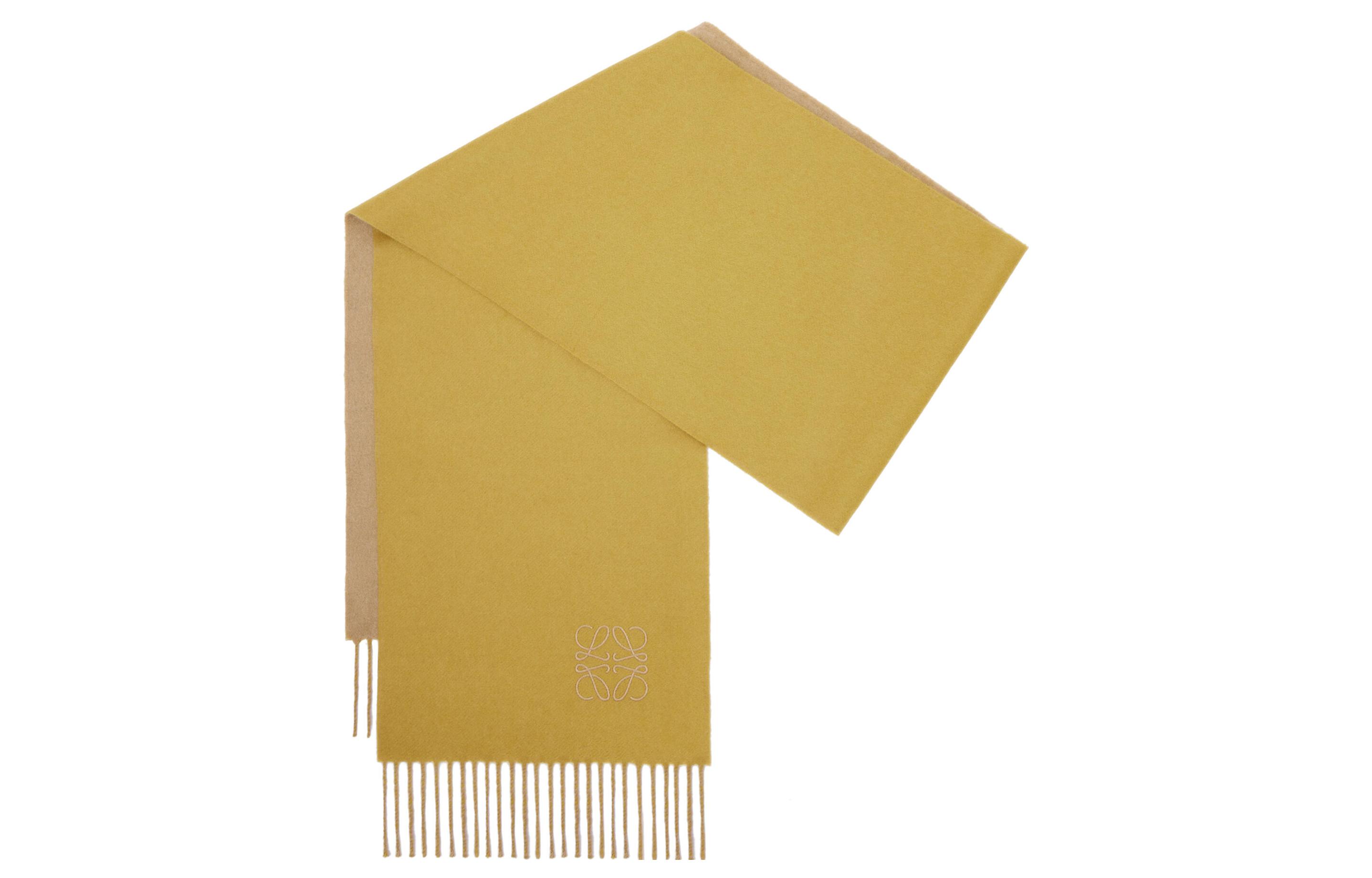 Вязаный шарф LOEWE женский
Вязаный шарф LOEWE женский