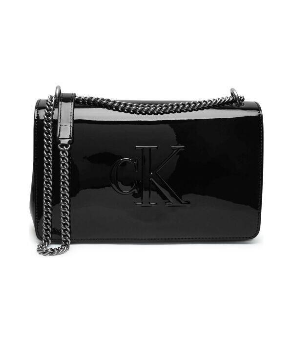 Сумка женская Calvin Klein Jeans на плечо лакированная с монограммой, черный
Сумка женская Calvin Klein Jeans на плечо лакированная с монограммой, черный