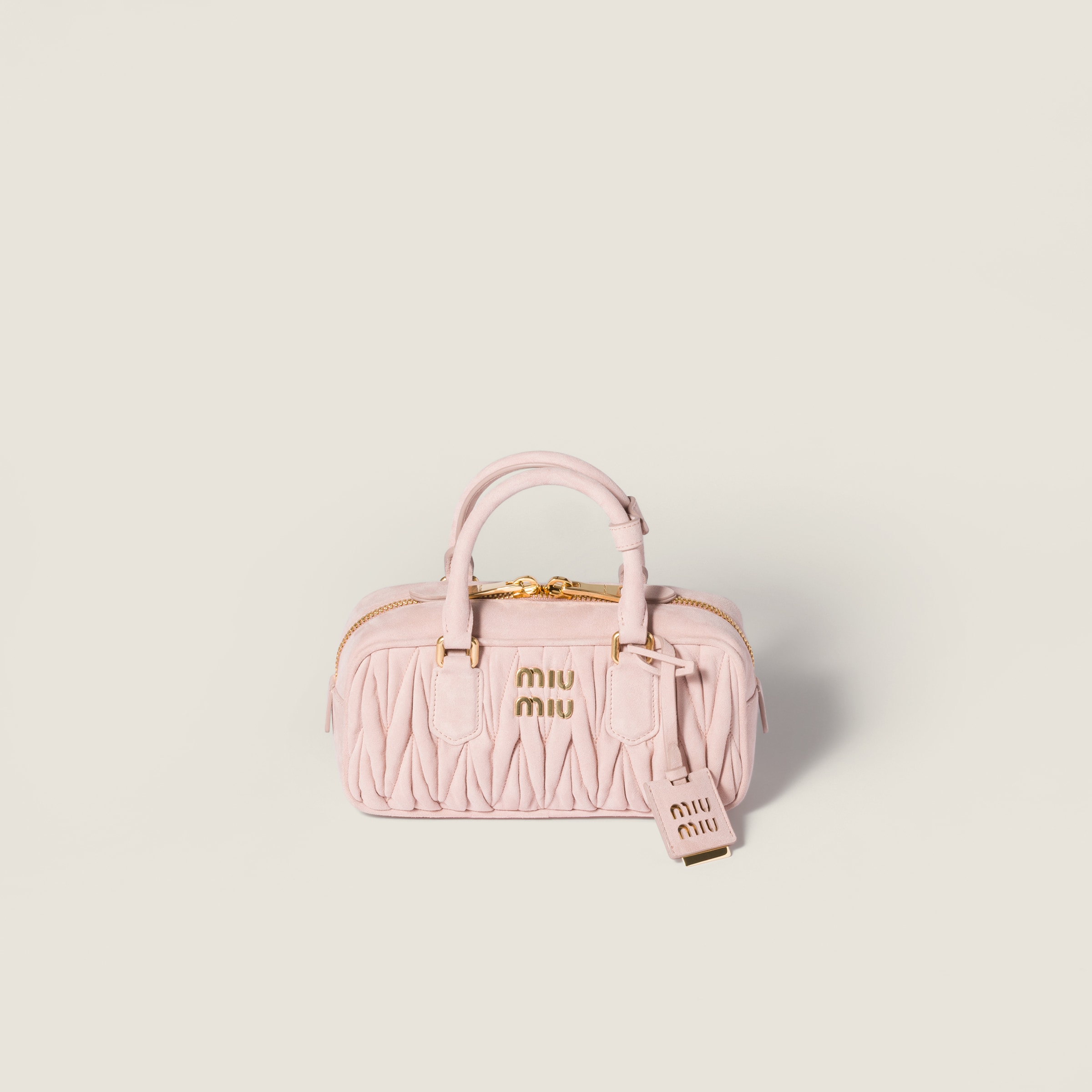 Сумка arcadie из стеганой замши MIU MIU, персиковый
Сумка arcadie из стеганой замши MIU MIU, персиковый