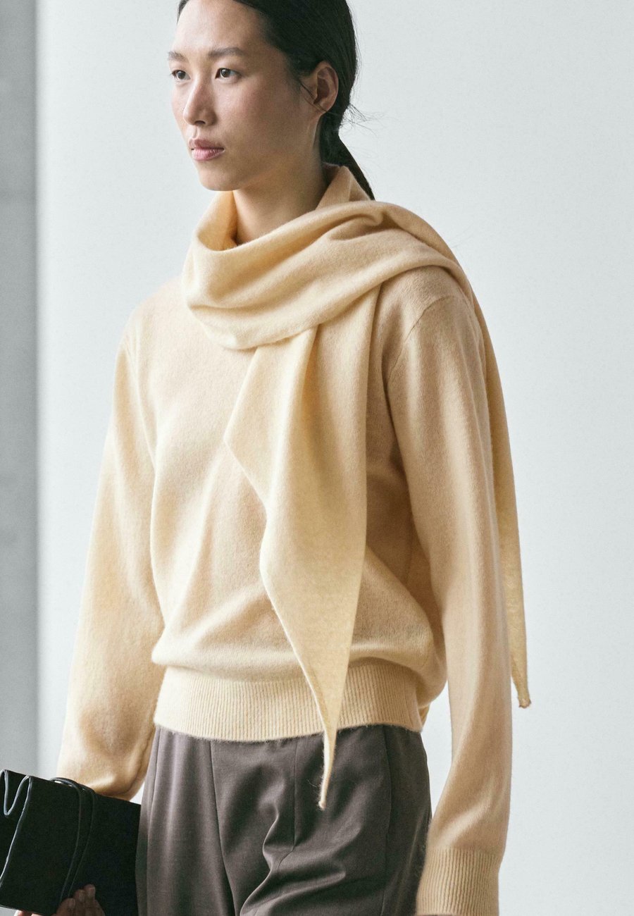 Джемпер Massimo Dutti SWEATER , Beige
Джемпер Massimo Dutti SWEATER , Beige