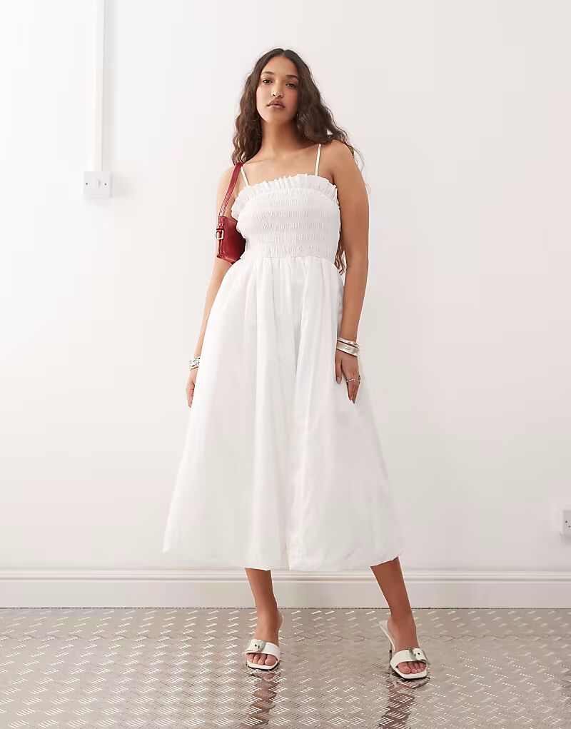 Платье миди Amy Lynn Polly белого цвета со сборками
Платье миди Amy Lynn Polly белого цвета со сборками