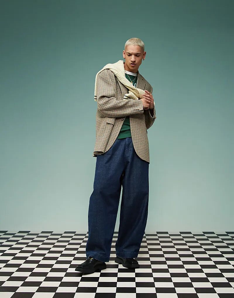 Широкие джинсы из денима премиум-класса ASOS DESIGN, необработанная ткань, с объемными штанинами
Широкие джинсы из денима премиум-класса ASOS DESIGN, необработанная ткань, с объемными штанинами