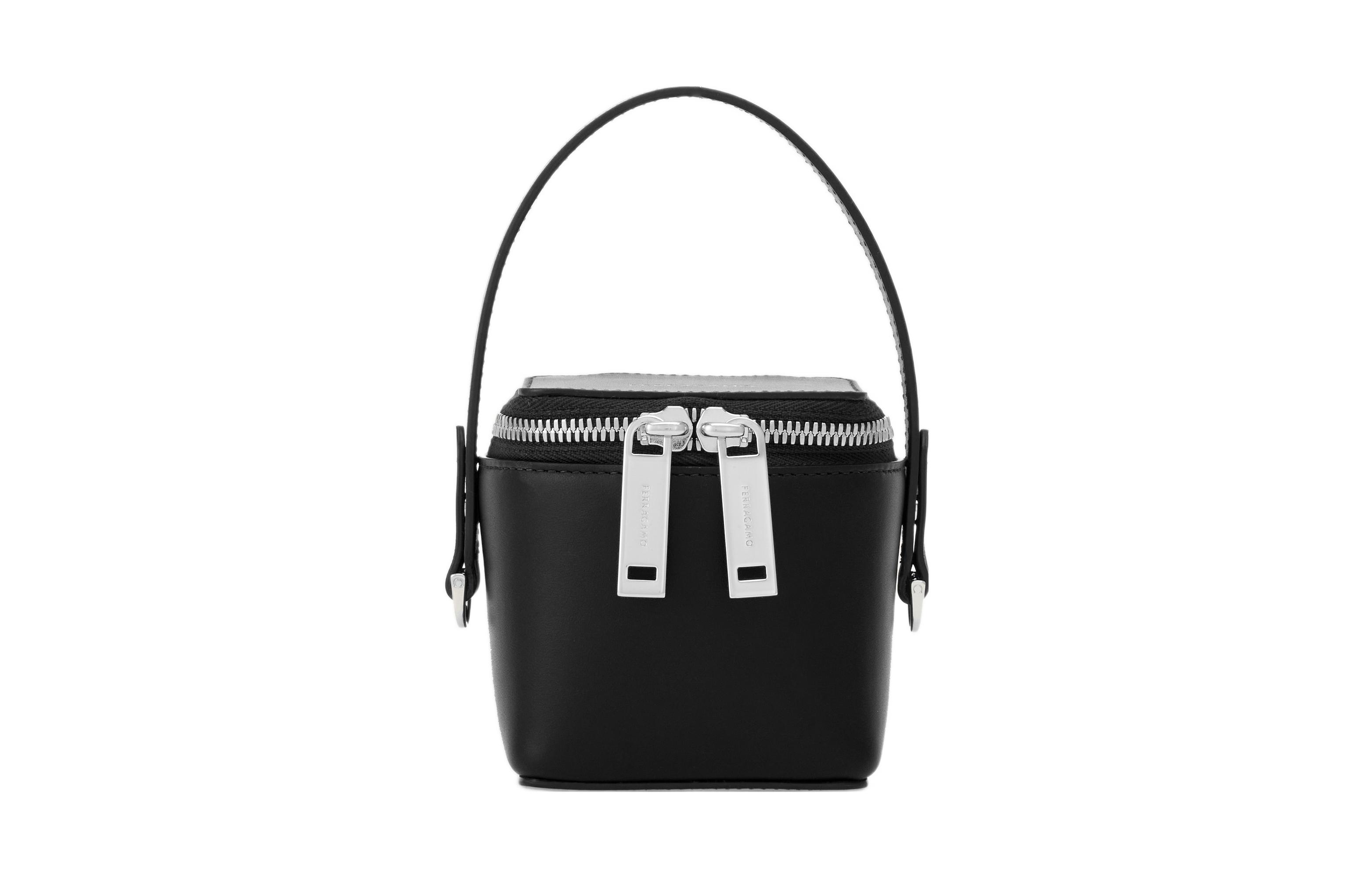 Ferragamo Мини-кошелек для монет из коровьей кожи для женщин, черный
Ferragamo Мини-кошелек для монет из коровьей кожи для женщин, черный
