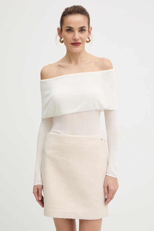 Лонгслив с длинным рукавом Guess, бежевый
Лонгслив с длинным рукавом Guess, бежевый