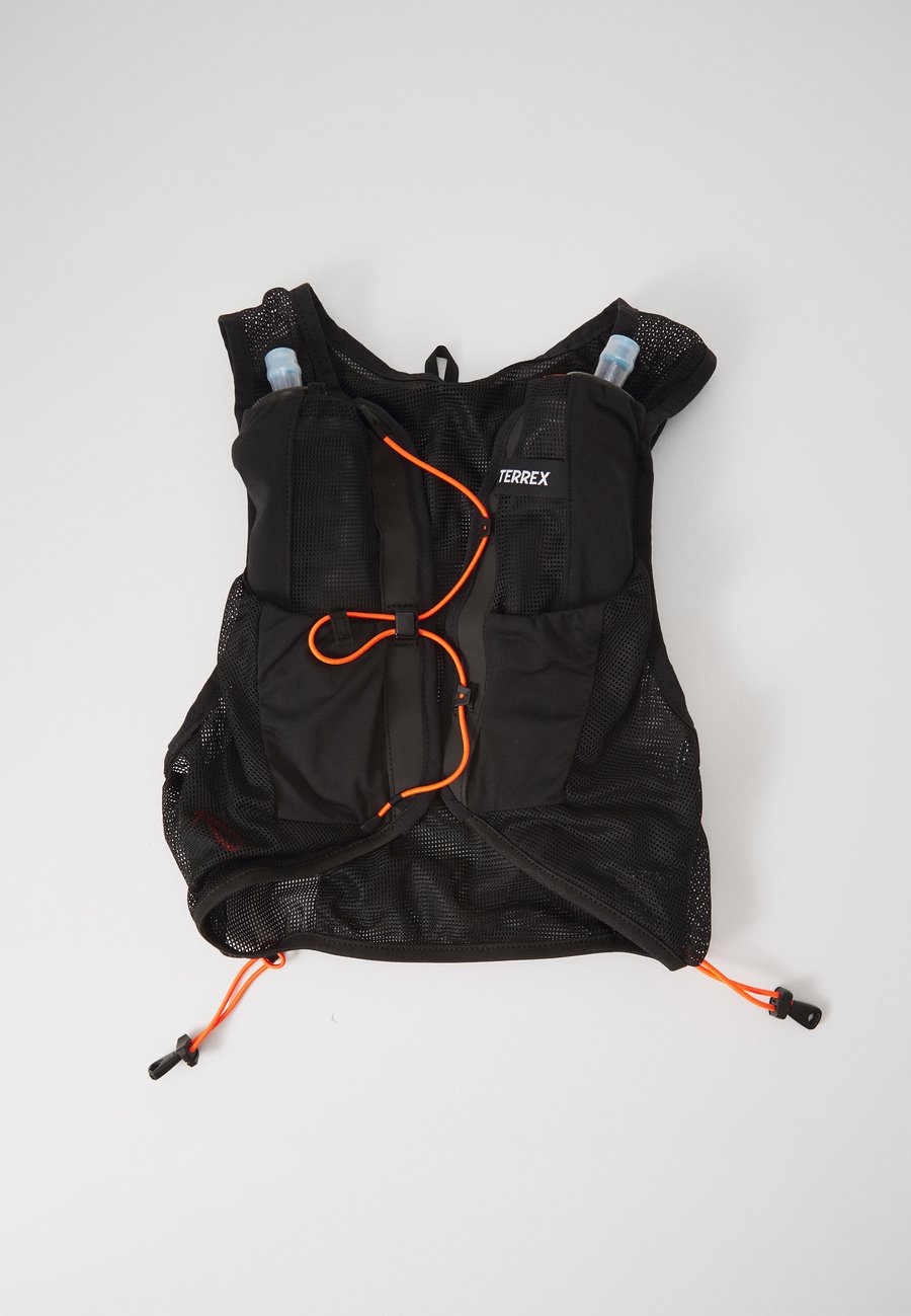 Рюкзак Adidas Terrex 5L UNISEX, Black
Рюкзак Adidas Terrex 5L UNISEX, Black