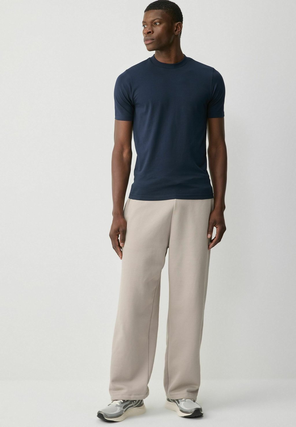 Базовая футболка REGULAR FIT - MUSCLE FIT ESSENTIAL 3 PACK Next, синий
Базовая футболка REGULAR FIT - MUSCLE FIT ESSENTIAL 3 PACK Next, синий