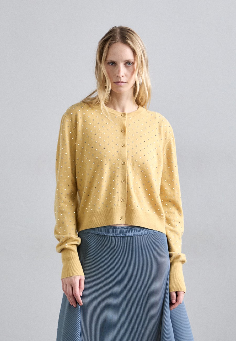 Кардиган MUNTHE RADCLIFF, Lemon/Yellow
Кардиган MUNTHE RADCLIFF, Lemon/Yellow