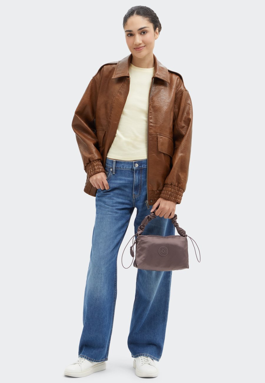 Сумка Kipling ELENI S, Simply Mocha Grgz/Brown
Сумка Kipling ELENI S, Simply Mocha Grgz/Brown