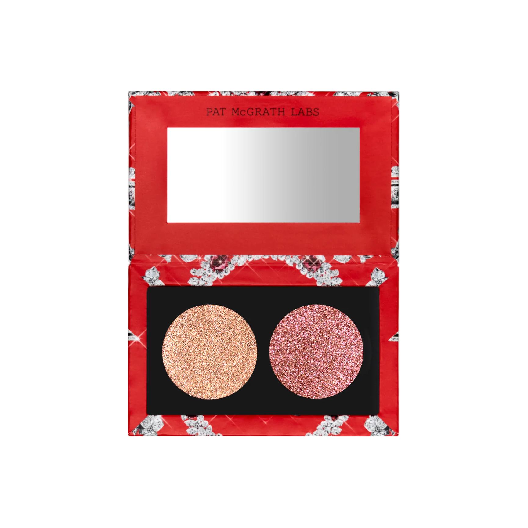 Ограниченный выпуск на Рождество 2024 Luminous Legends двухцветные тени для век легко растушевываются контурирование подчеркивание глаз 2г PAT McGRATH LABS
Ограниченный выпуск на Рождество 2024 Luminous Legends двухцветные тени для век легко растушевываются контурирование подчеркивание глаз 2г PAT McGRATH LABS