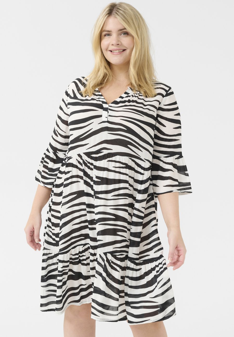 Платье Kaffe Curve KCLEANE AMBER, Chalk Black Animal/Black
Платье Kaffe Curve KCLEANE AMBER, Chalk Black Animal/Black