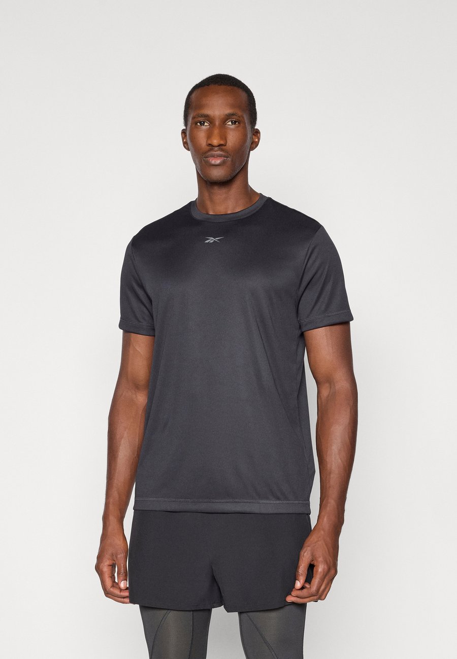 Футболка Reebok TRAIN TECH TEE, Black, Черный, Футболка Reebok TRAIN TECH TEE, Black
Футболка Reebok TRAIN TECH TEE, Black, Черный, Футболка Reebok TRAIN TECH TEE, Black