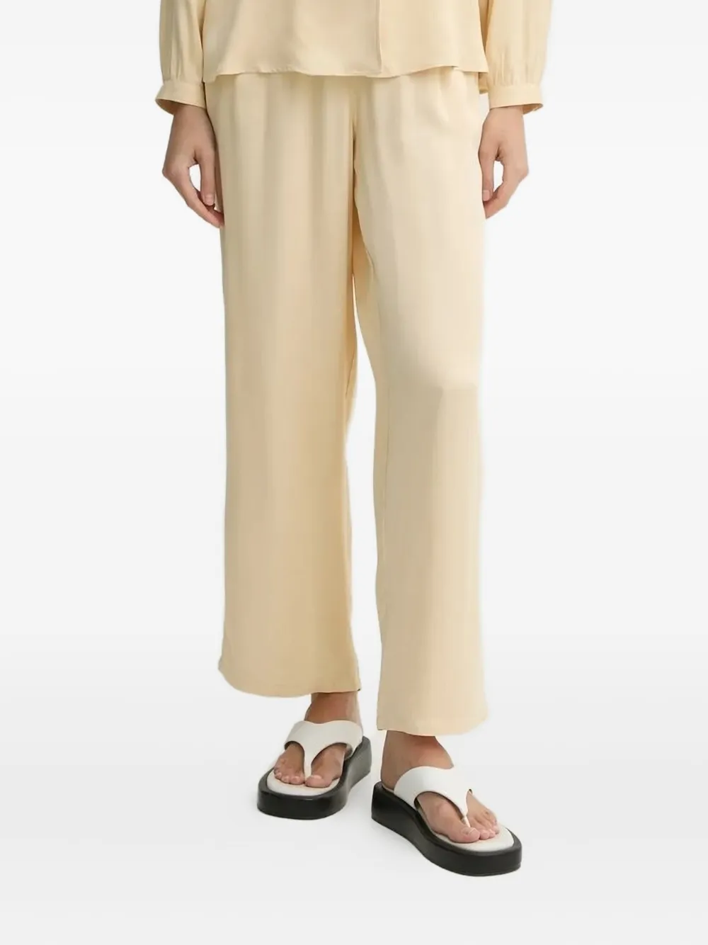 Брюки Unyl American Vintage, нейтральный
Брюки Unyl American Vintage, нейтральный