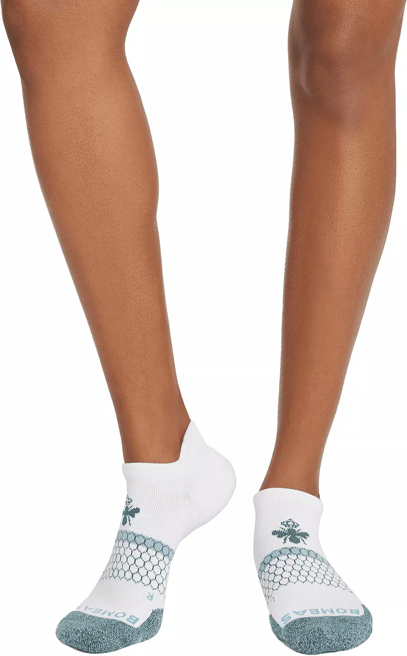 Фиолетовые носки до щиколотки с однотонным меланжевым носком Bombas x Venus Williams, цвет Lakeside
Фиолетовые носки до щиколотки с однотонным меланжевым носком Bombas x Venus Williams, цвет Lakeside