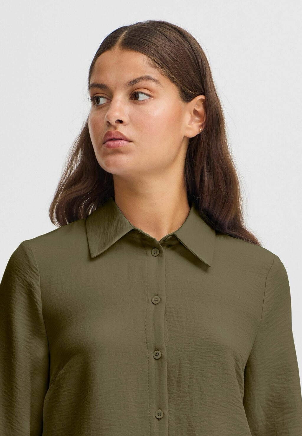 Блузка на пуговицах IXNAIMA ICHI, цвет Evergreen
Блузка на пуговицах IXNAIMA ICHI, цвет Evergreen