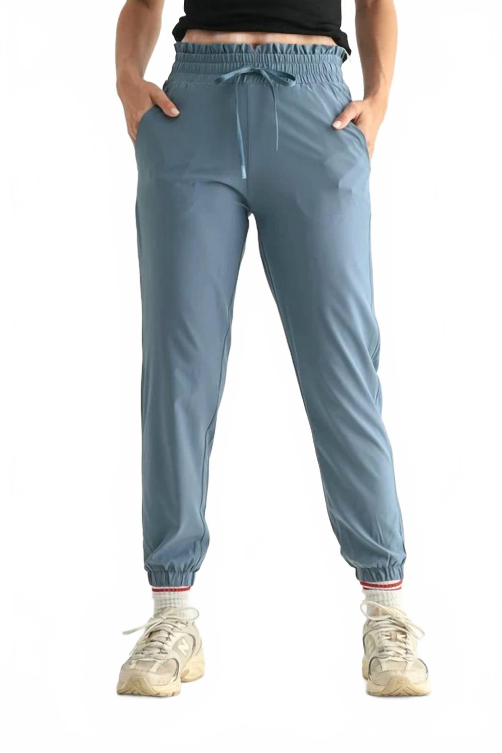 Зауженные джоггеры с высокой талией в цвете морской волны Mono b, Sea Spray
Зауженные джоггеры с высокой талией в цвете морской волны Mono b, Sea Spray