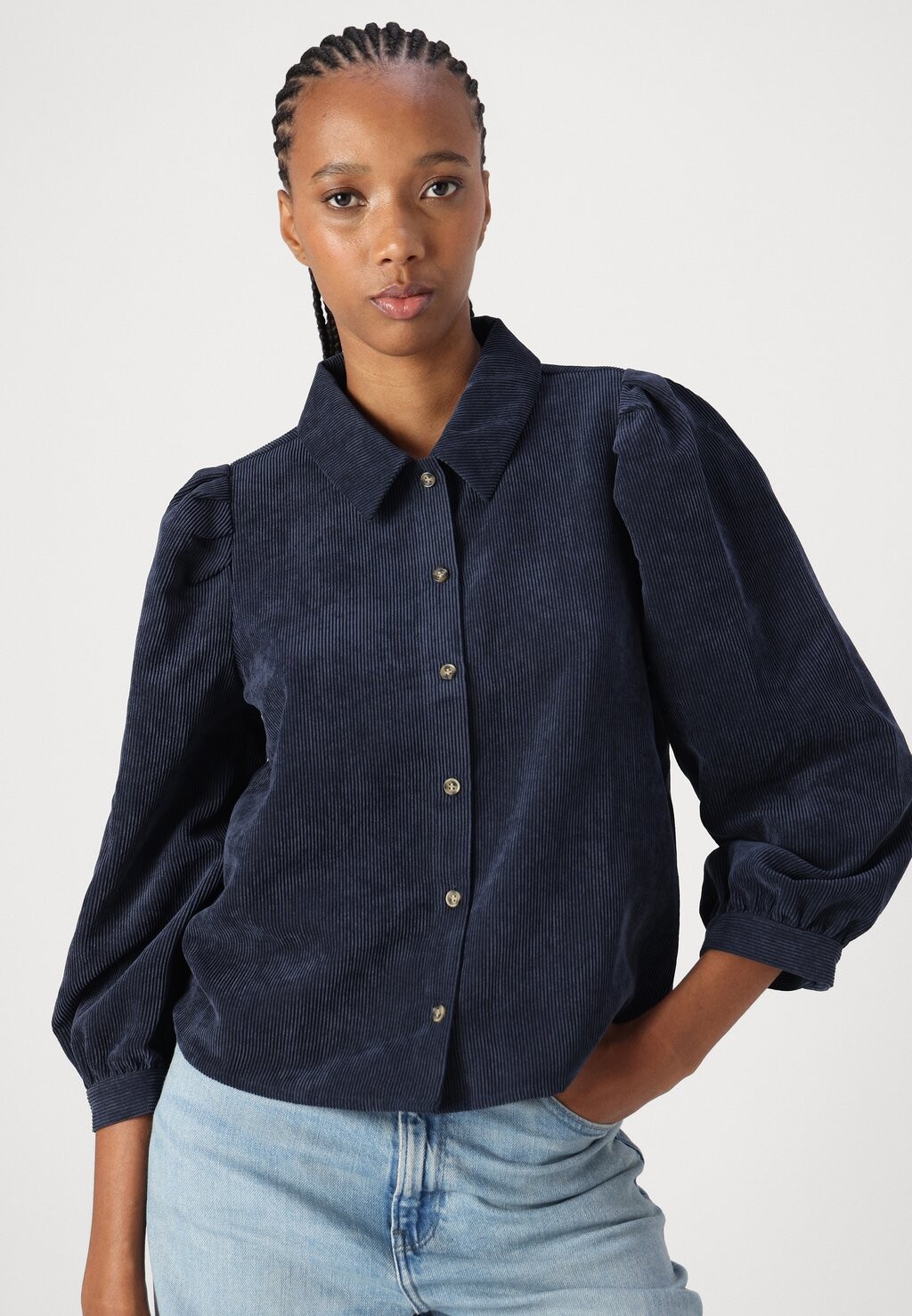 Блузка на пуговицах JDYULLA SHIRT JDY, темно-синий
Блузка на пуговицах JDYULLA SHIRT JDY, темно-синий