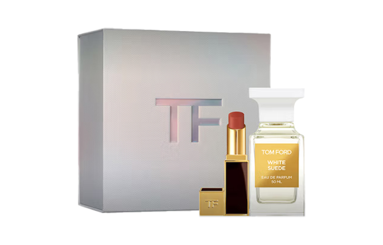 TOM FORD Набор парфюма White Musk с черной тубой туалетная вода 50 мл + помада + коробка
TOM FORD Набор парфюма White Musk с черной тубой туалетная вода 50 мл + помада + коробка