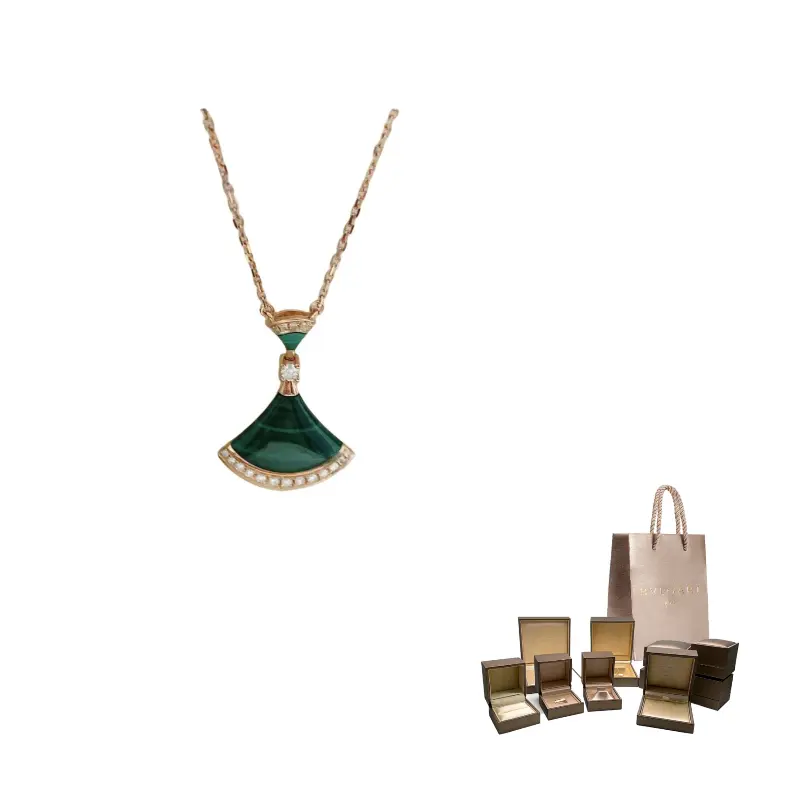 BVLGARI Divas' Dream серия 18K Rose Gold колье Unisex Green
BVLGARI Divas' Dream серия 18K Rose Gold колье Unisex Green