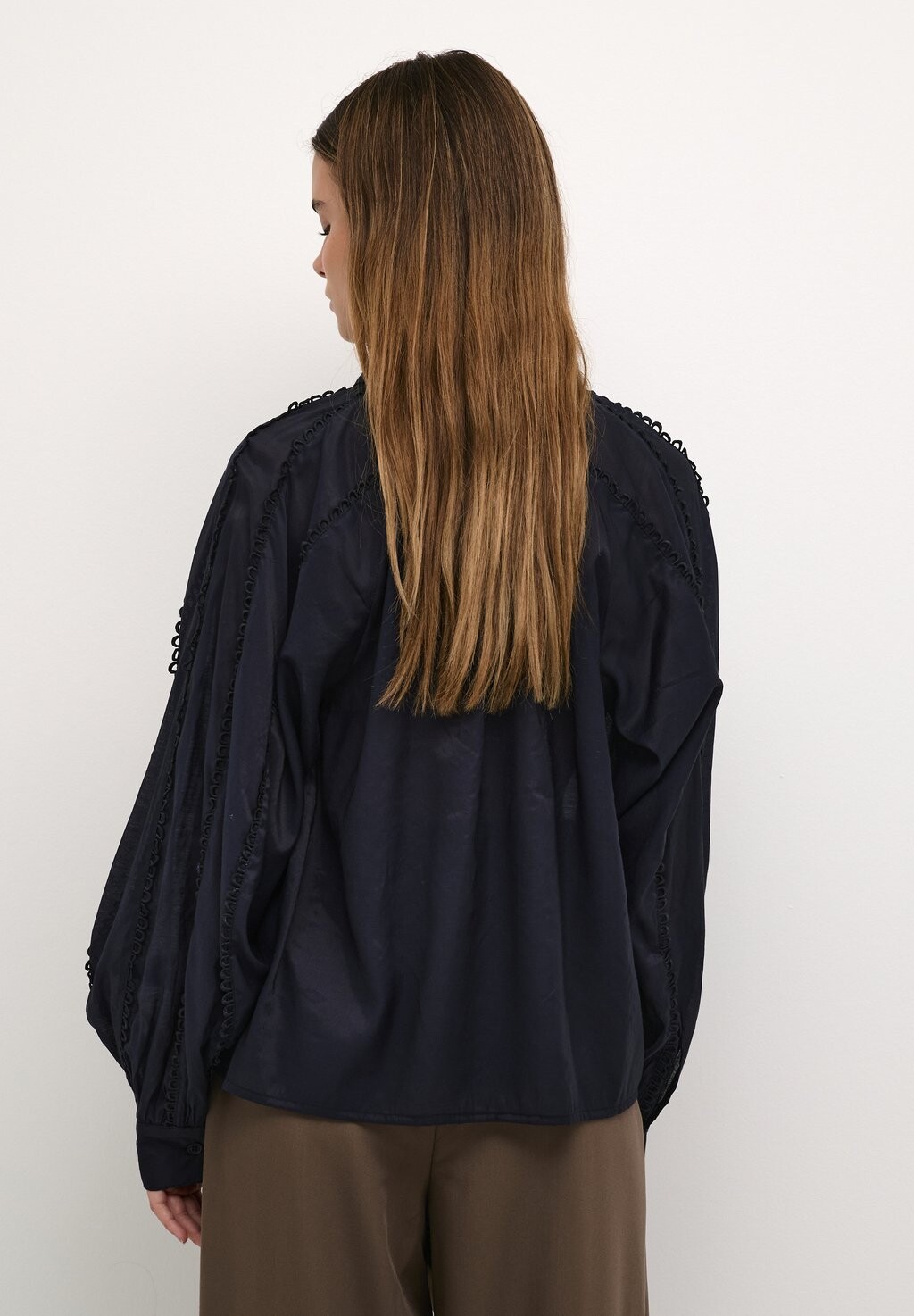 Блузка на пуговицах Karen by Simonsen, черный
Блузка на пуговицах Karen by Simonsen, черный