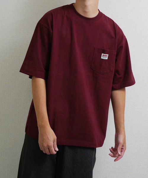 Футболка с коротким рукавом, с нагрудным карманом BEN DAVIS
Футболка с коротким рукавом, с нагрудным карманом BEN DAVIS