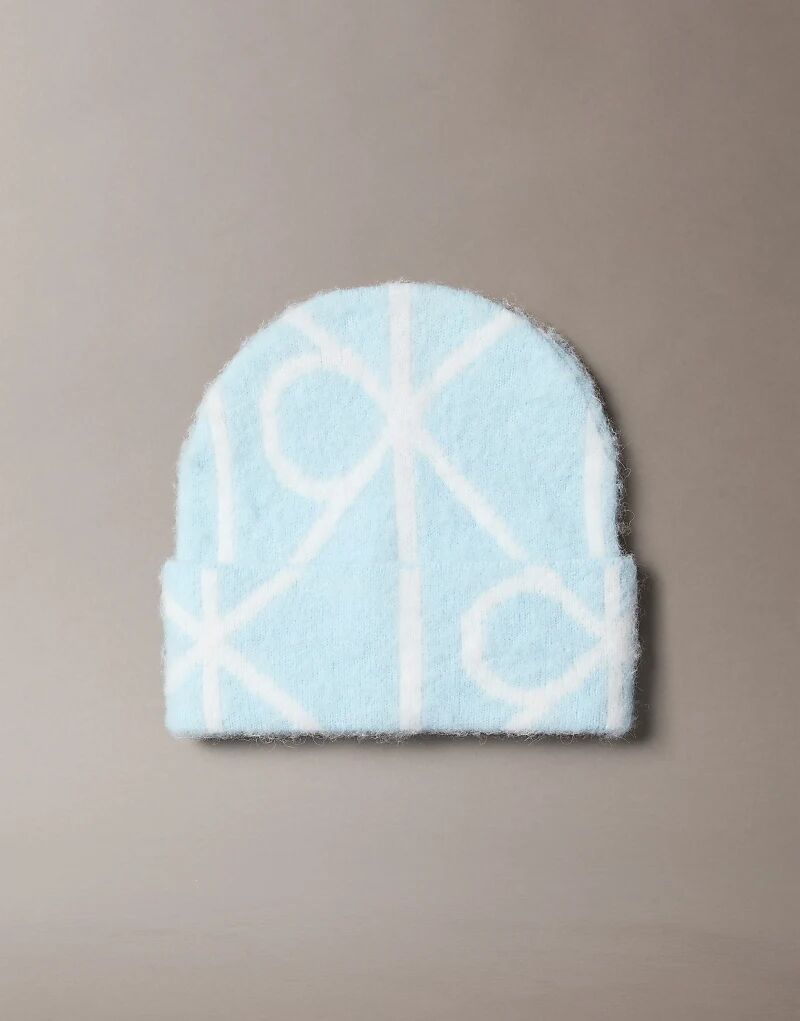 Шапка-бини с принтом эмблемы Calvin Klein в ледяном синем цвете
Шапка-бини с принтом эмблемы Calvin Klein в ледяном синем цвете