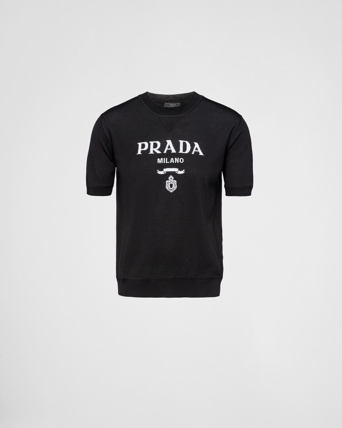 Джемпер с круглым вырезом из тончайшей шерсти Prada, черный
Джемпер с круглым вырезом из тончайшей шерсти Prada, черный