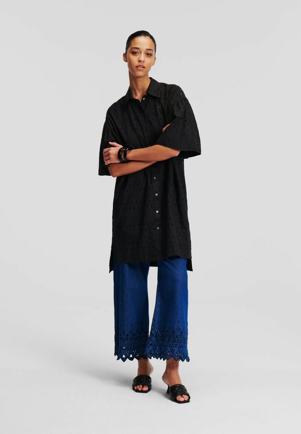 Платье-рубашка на талии KARL LAGERFELD, черный
Платье-рубашка на талии KARL LAGERFELD, черный