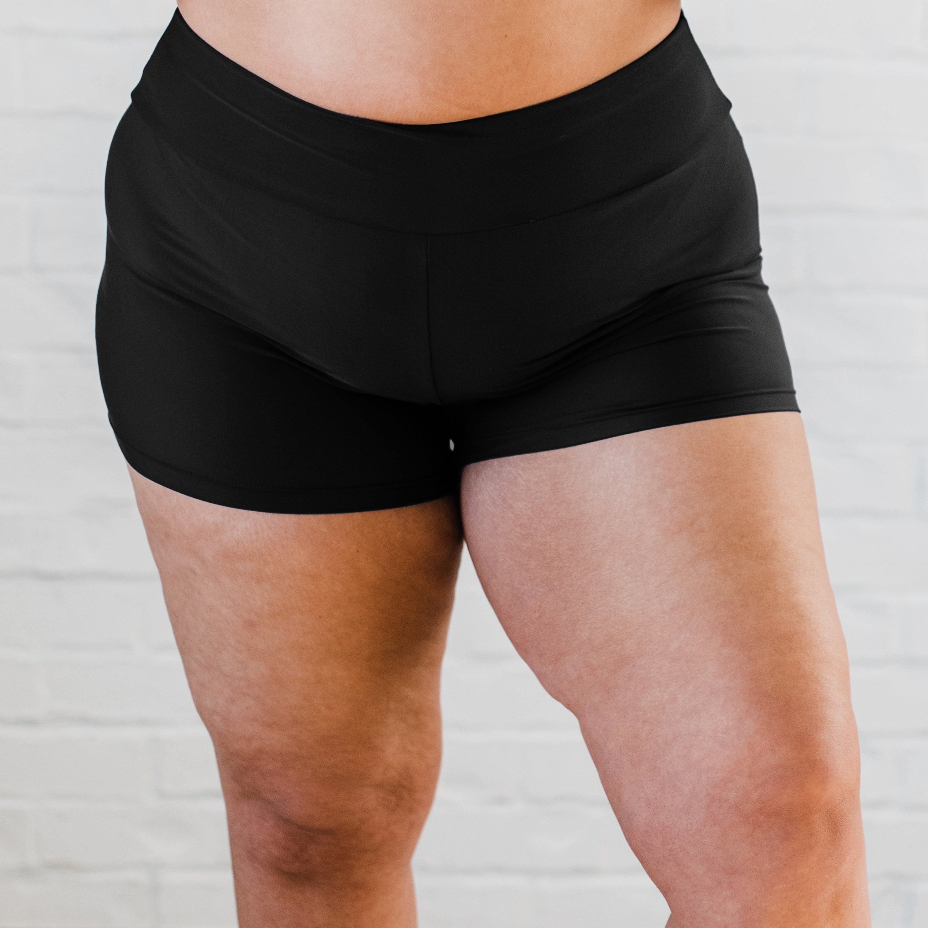 Женские шорты для плавания с высокой талией Calypsa, черный
Женские шорты для плавания с высокой талией Calypsa, черный