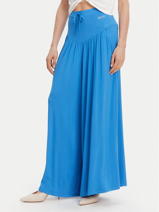 Брюки свободного покроя VA5039 JS360 Liu Jo Beachwear, синий
Брюки свободного покроя VA5039 JS360 Liu Jo Beachwear, синий