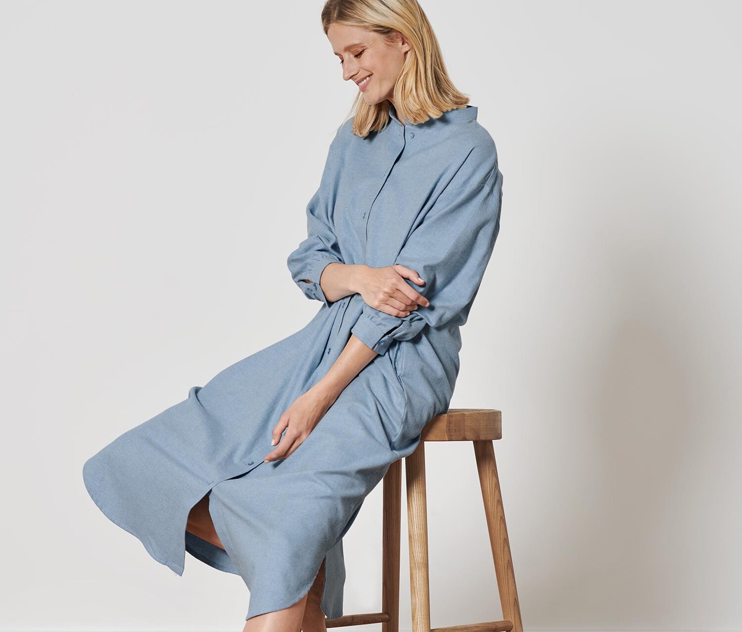 Фланелевая ночная рубашка Tchibo, пятнистый синий
Фланелевая ночная рубашка Tchibo, пятнистый синий