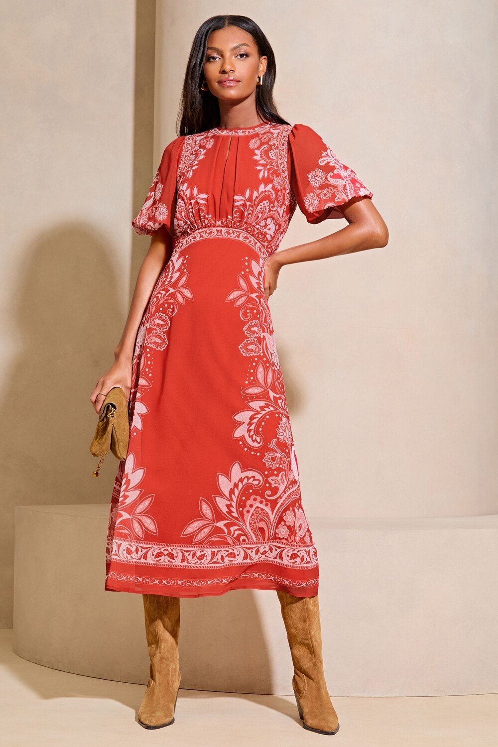 Платье мидакси из шифона с цветочным принтом и рукавами крылышками Lipsy, красный
Платье мидакси из шифона с цветочным принтом и рукавами крылышками Lipsy, красный