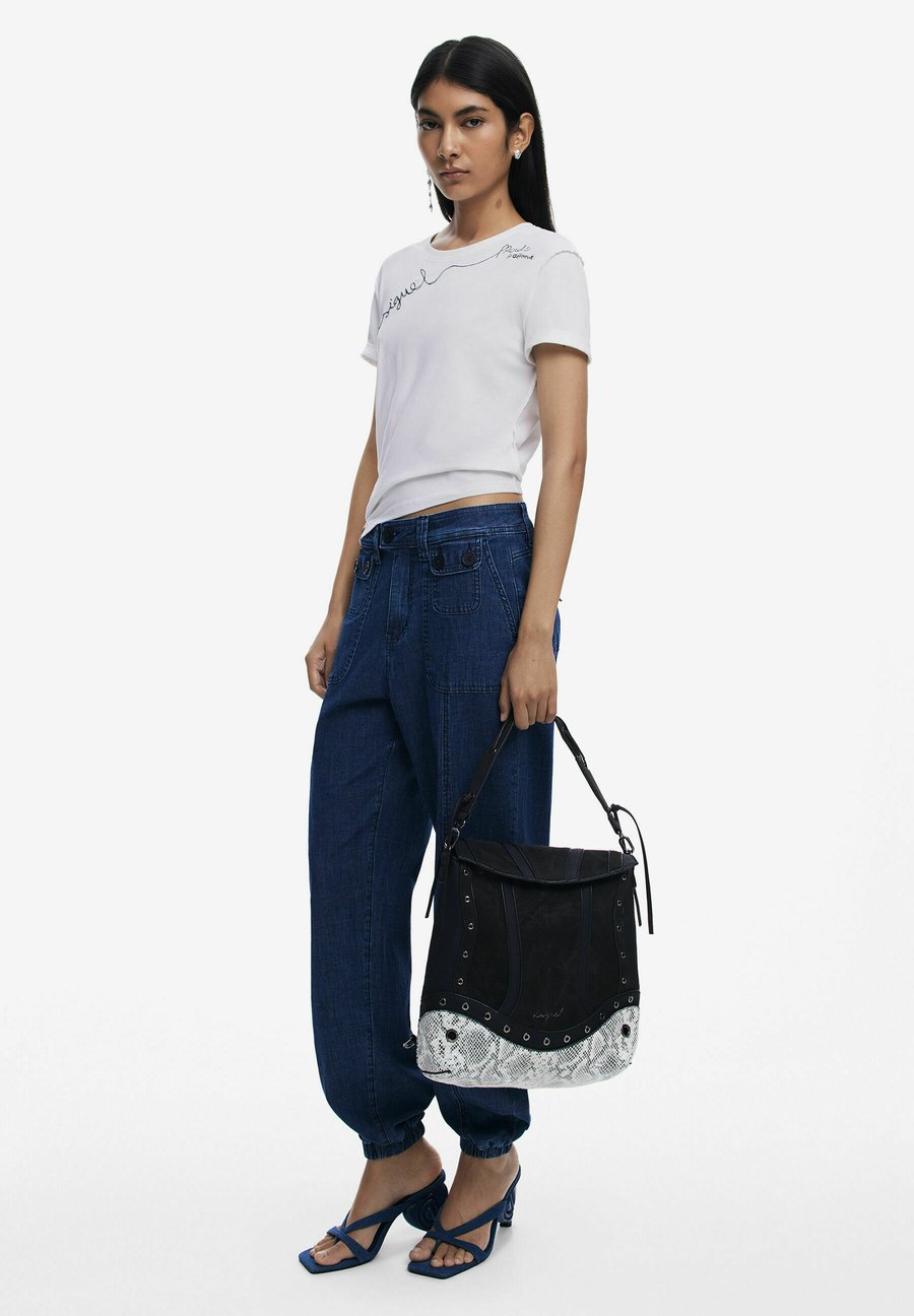 Рюкзак Desigual Backpack, Black
Рюкзак Desigual Backpack, Black