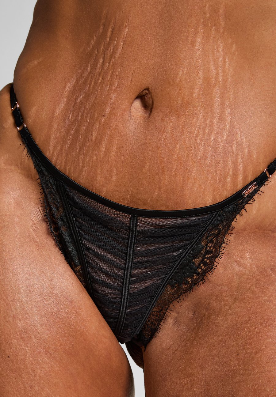 Трусы Hunkemöller CYNTHIA HIGHLEG, Black
Трусы Hunkemöller CYNTHIA HIGHLEG, Black