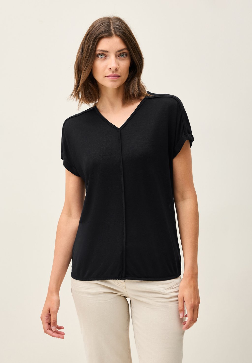 Футболка с принтом MIT DEKO-NÄHTEN Cecil, черный
Футболка с принтом MIT DEKO-NÄHTEN Cecil, черный