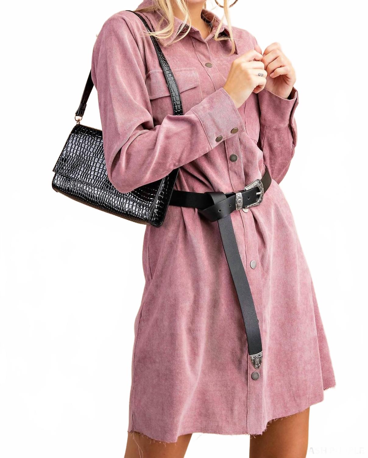 Американское платье-рубашка из вельвета в пепельно-фиолетовом цвете KORI
Американское платье-рубашка из вельвета в пепельно-фиолетовом цвете KORI