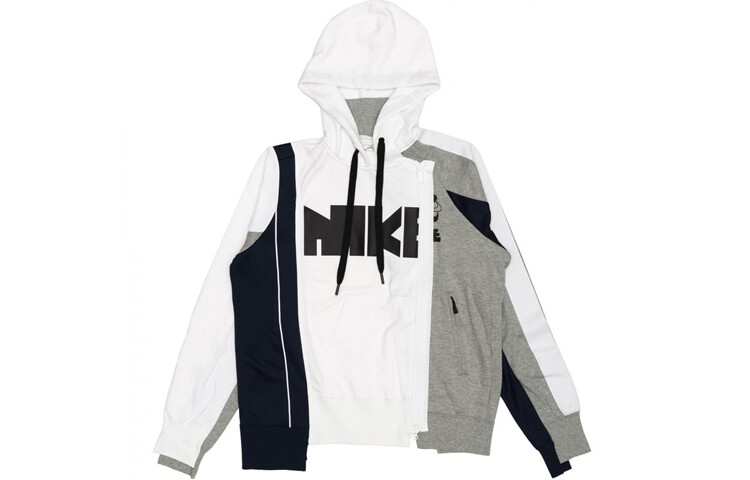 Женская толстовка Nike
Женская толстовка Nike